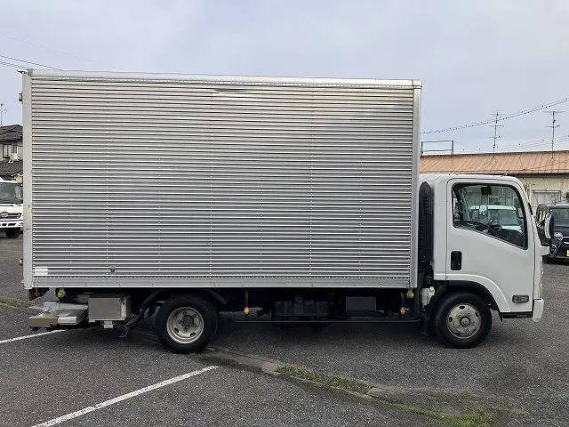 いすゞエルフアルミバン小型（2t・3t）[写真09]