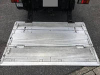 三菱ふそうキャンターアルミバン小型（2t・3t）[写真15]