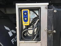 三菱ふそうキャンターアルミバン小型（2t・3t）[写真28]