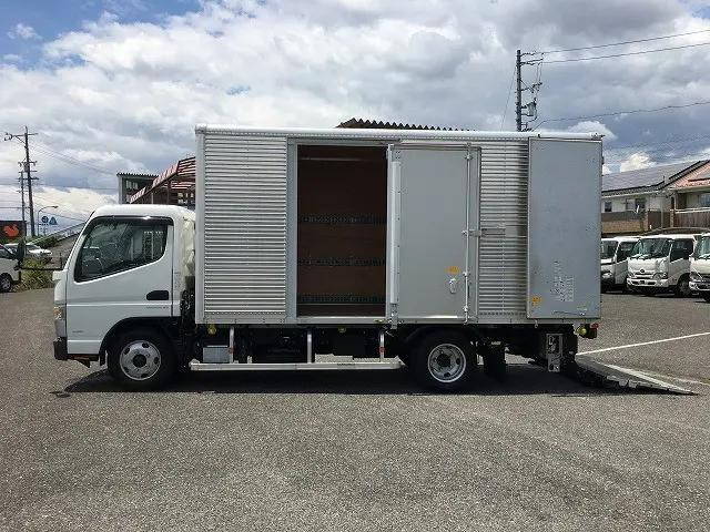 三菱ふそうキャンターアルミバン小型（2t・3t）[写真06]