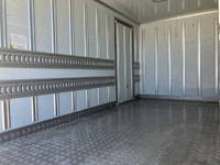 いすゞエルフパネルバン小型（2t・3t）[写真15]