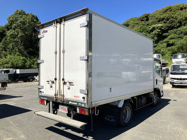 いすゞエルフパネルバン小型（2t・3t）[写真02]