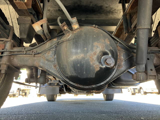 いすゞエルフパネルバン小型（2t・3t）[写真24]