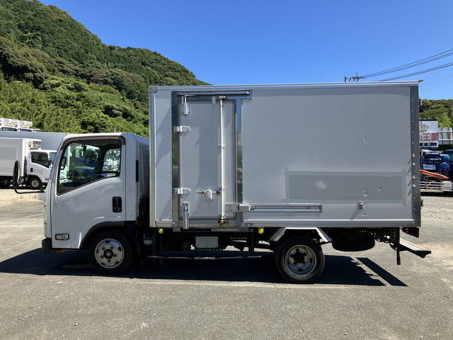 いすゞエルフパネルバン小型（2t・3t）[写真05]