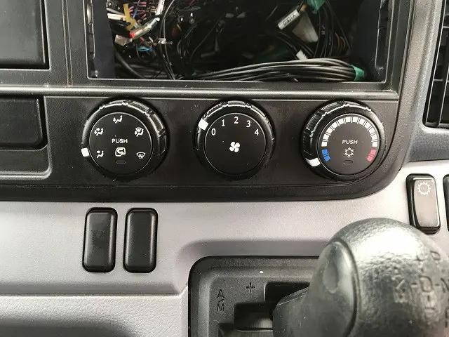 日産アトラスダブルキャブ（Wキャブ）小型（2t・3t）[写真32]