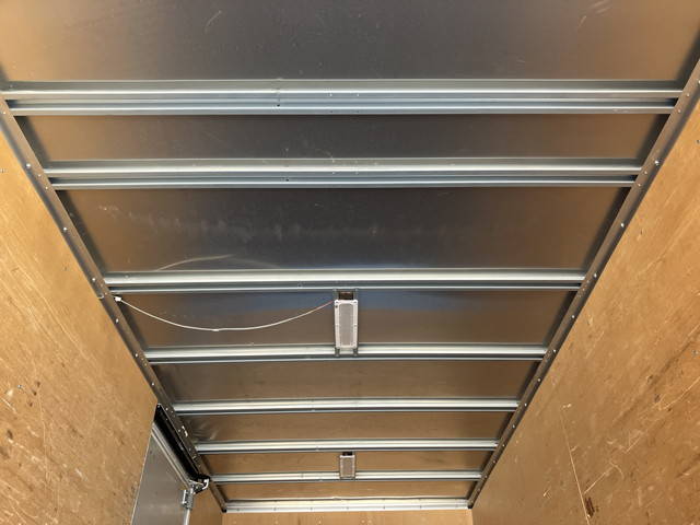 日野デュトロアルミバン小型（2t・3t）[写真15]