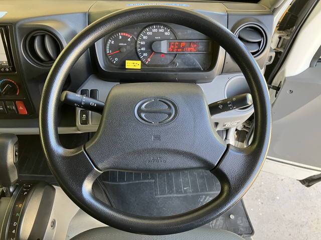 日野デュトロアルミバン小型（2t・3t）[写真36]