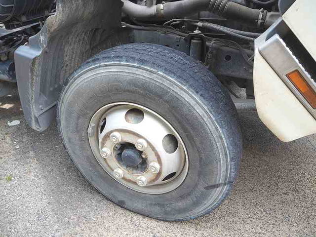 日野レンジャー平ボディ中型（4t）[写真10]