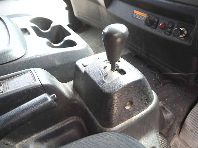 日野レンジャー平ボディ中型（4t）[写真33]