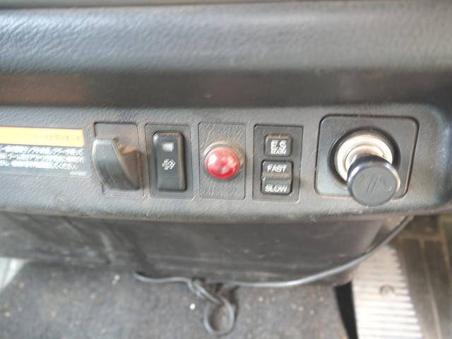 日野レンジャー平ボディ中型（4t）[写真36]