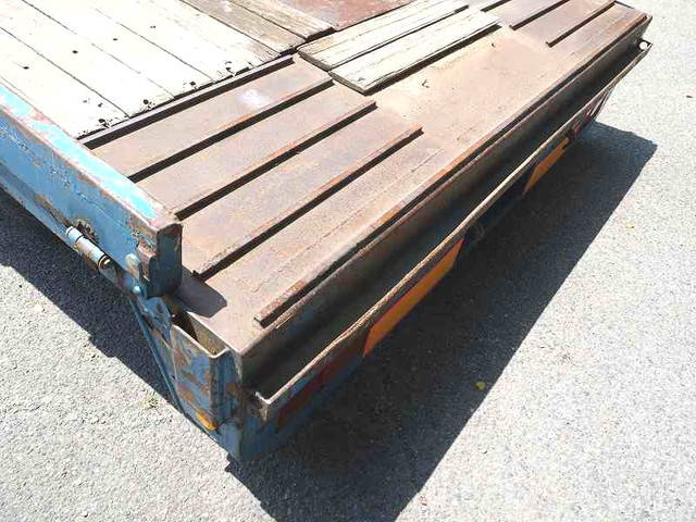 UDトラックスコンドルセルフローダー増トン（6t・8t）[写真13]