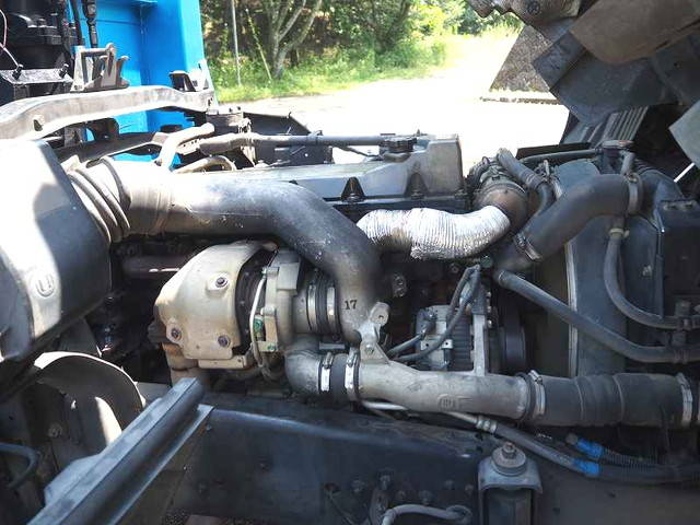 UDトラックスコンドルセルフローダー増トン（6t・8t）[写真22]