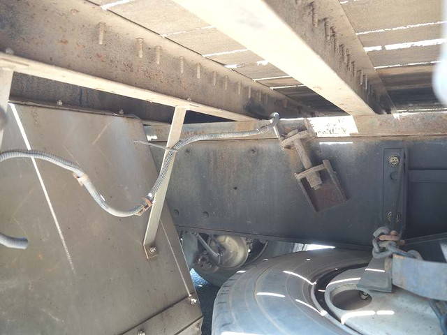 UDトラックスコンドルセルフローダー増トン（6t・8t）[写真29]