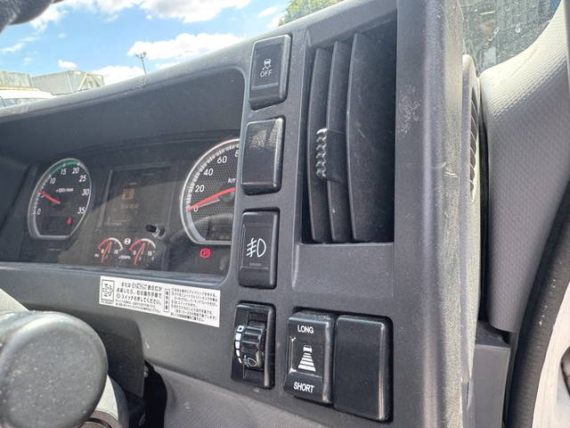 いすゞフォワードクレーン4段中型（4t）[写真17]