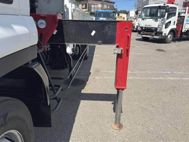 いすゞフォワードクレーン4段中型（4t）[写真23]