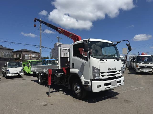 いすゞフォワードクレーン4段中型（4t）[写真03]