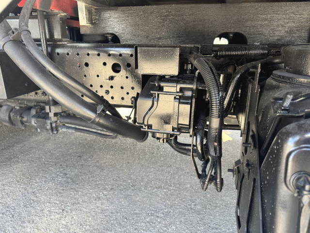 いすゞフォワードクレーン4段中型（4t）[写真32]