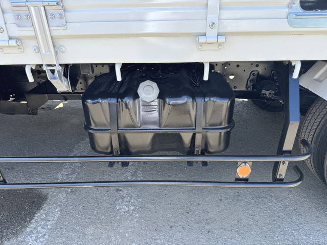 いすゞフォワードクレーン4段中型（4t）[写真34]