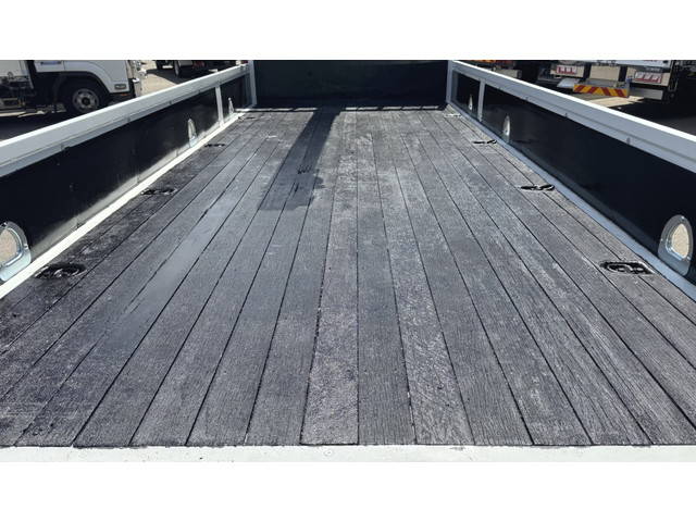 いすゞフォワードクレーン4段中型（4t）[写真09]