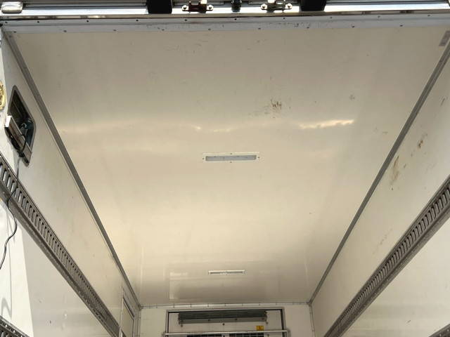 三菱ふそうキャンター冷凍車（冷蔵車）小型（2t・3t）[写真11]