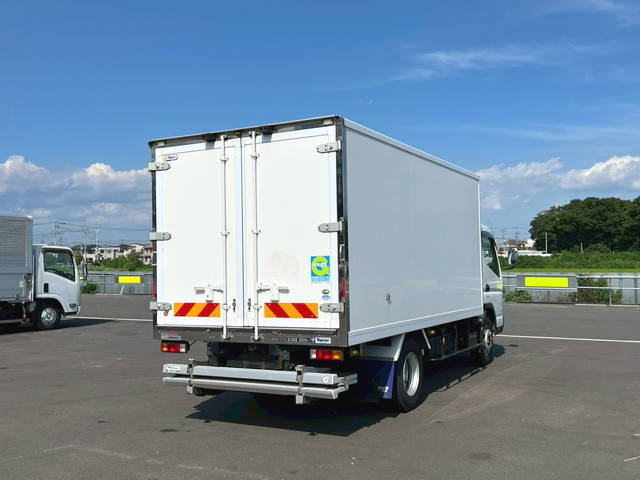 三菱ふそうキャンター冷凍車（冷蔵車）小型（2t・3t）[写真02]