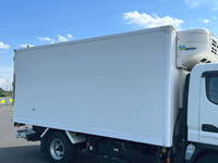 三菱ふそうキャンター冷凍車（冷蔵車）小型（2t・3t）[写真05]