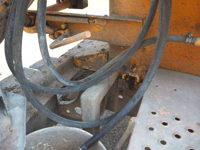 日野レンジャーミキサー車（コンクリートミキサー）中型（4t）[写真17]