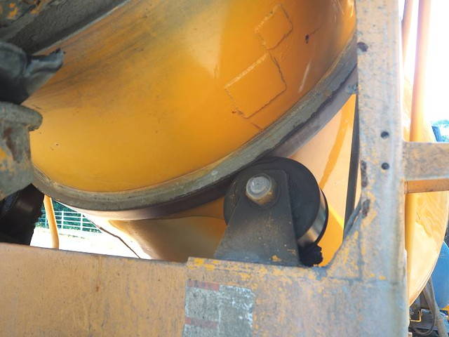 日野レンジャーミキサー車（コンクリートミキサー）中型（4t）[写真20]