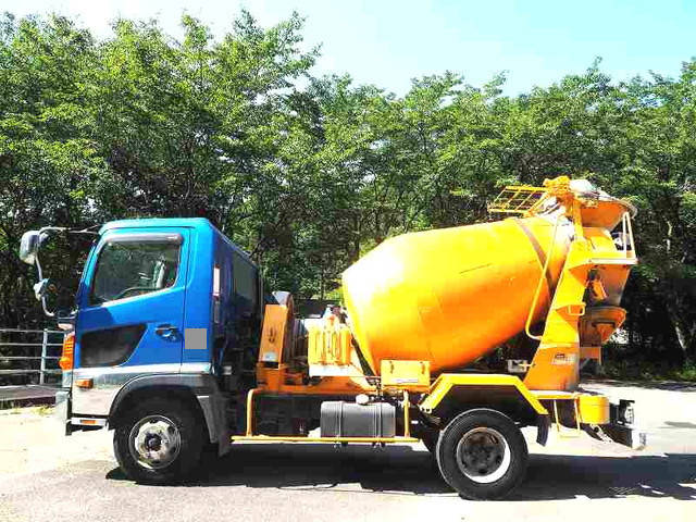 日野レンジャーミキサー車（コンクリートミキサー）中型（4t）[写真03]