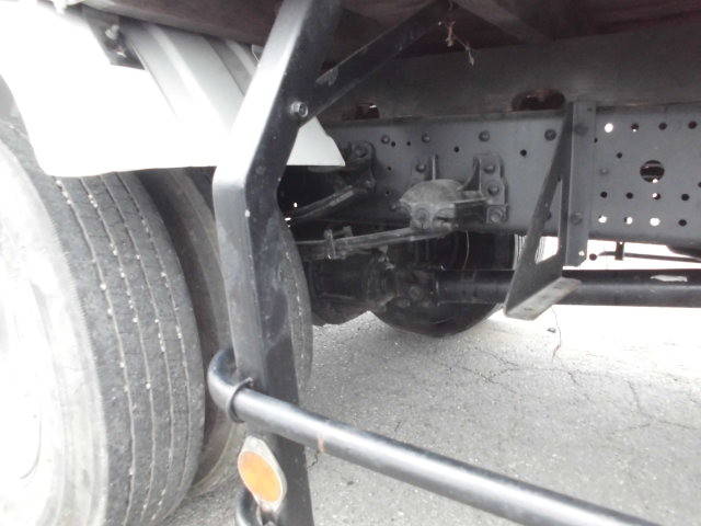 いすゞフォワードクレーン3段中型（4t）[写真10]