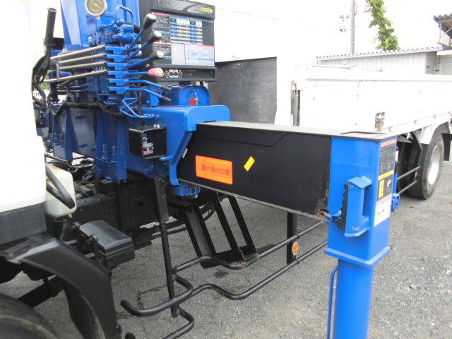 いすゞフォワードクレーン3段中型（4t）[写真15]