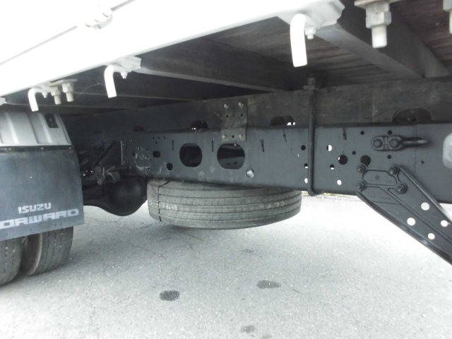 いすゞフォワードクレーン3段中型（4t）[写真20]