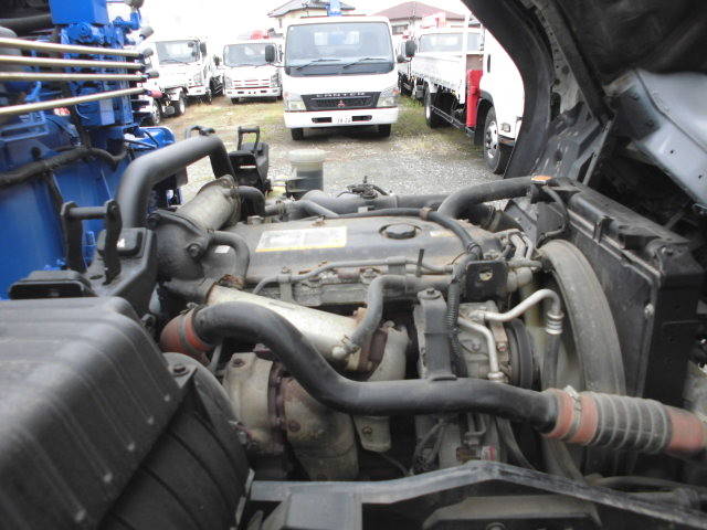 いすゞフォワードクレーン3段中型（4t）[写真24]