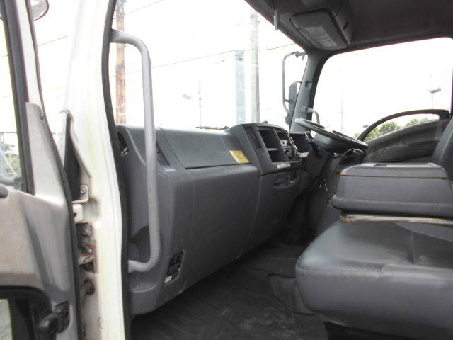 いすゞフォワードクレーン3段中型（4t）[写真28]