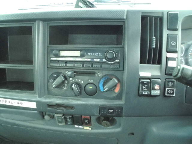 いすゞフォワードクレーン3段中型（4t）[写真38]