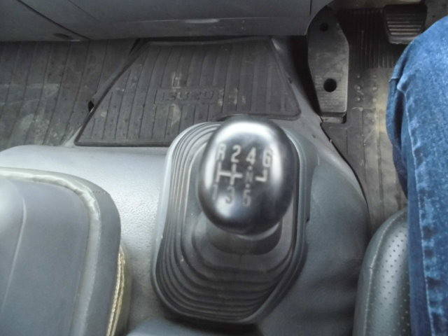 いすゞフォワードクレーン3段中型（4t）[写真39]