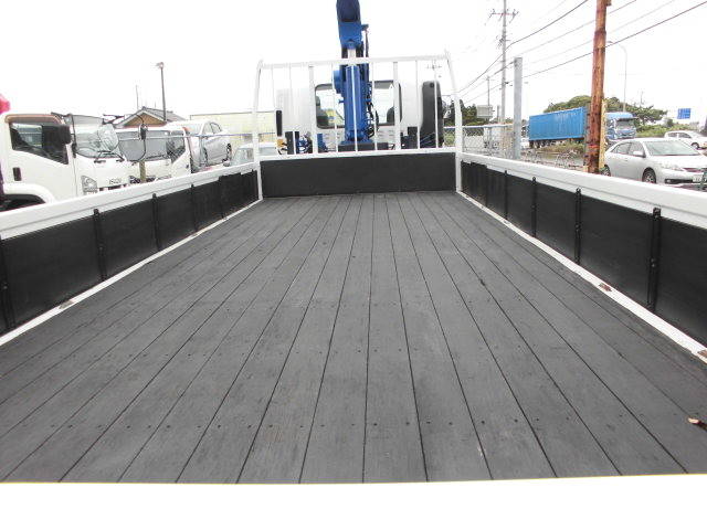 いすゞフォワードクレーン3段中型（4t）[写真06]