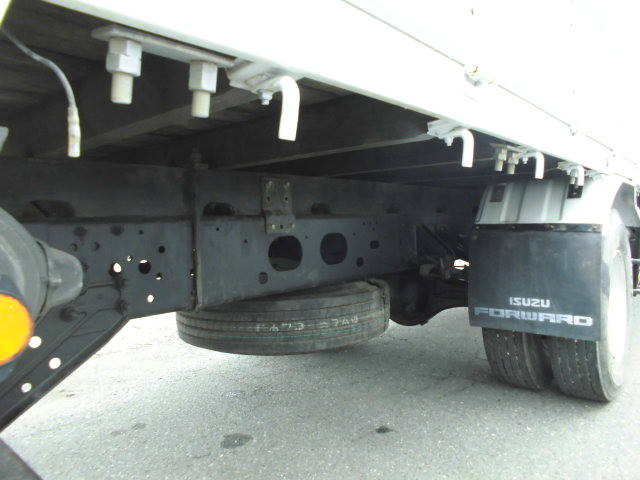 いすゞフォワードクレーン3段中型（4t）[写真09]