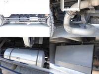 三菱ふそうスーパーグレートアルミウイング大型（10t）[写真15]