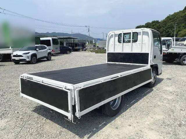 いすゞエルフ平ボディ小型（2t・3t）[写真11]