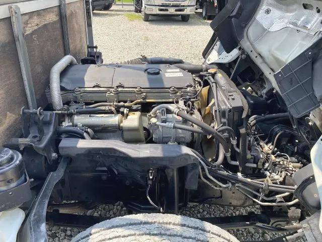 いすゞエルフ平ボディ小型（2t・3t）[写真17]