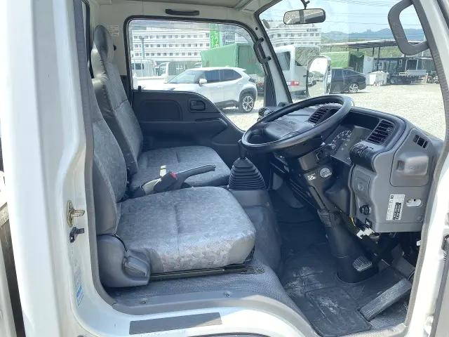 いすゞエルフ平ボディ小型（2t・3t）[写真19]