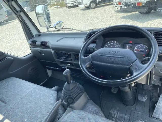 いすゞエルフ平ボディ小型（2t・3t）[写真21]