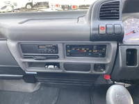 いすゞエルフ平ボディ小型（2t・3t）[写真24]