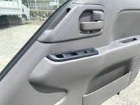 いすゞエルフ平ボディ小型（2t・3t）[写真25]