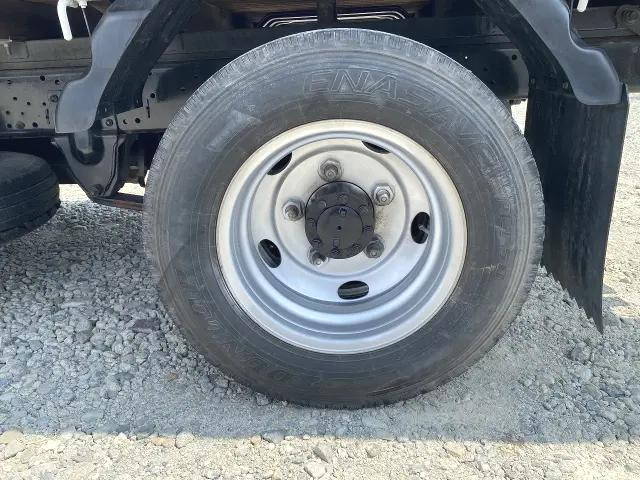 いすゞエルフ平ボディ小型（2t・3t）[写真32]