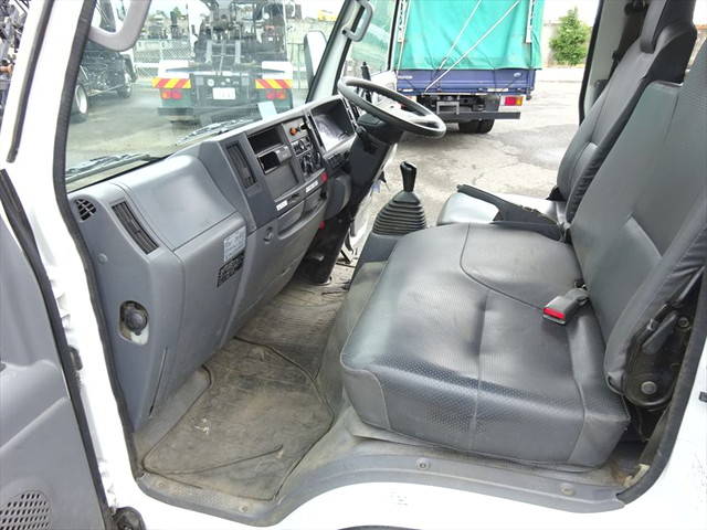 いすゞエルフダブルキャブ・ダンプ小型（2t・3t）[写真21]