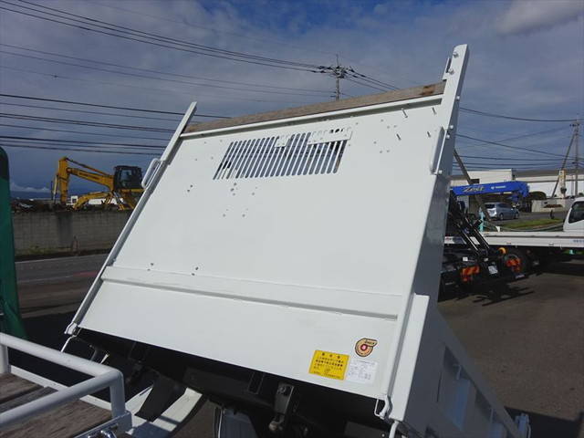 いすゞエルフダブルキャブ・ダンプ小型（2t・3t）[写真29]