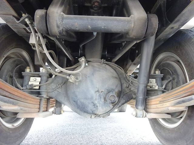 いすゞエルフダブルキャブ・ダンプ小型（2t・3t）[写真08]