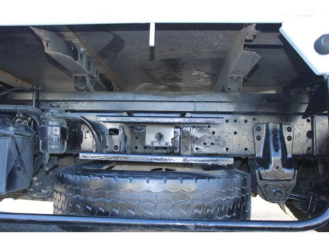 日野デュトロ平ボディ小型（2t・3t）[写真19]